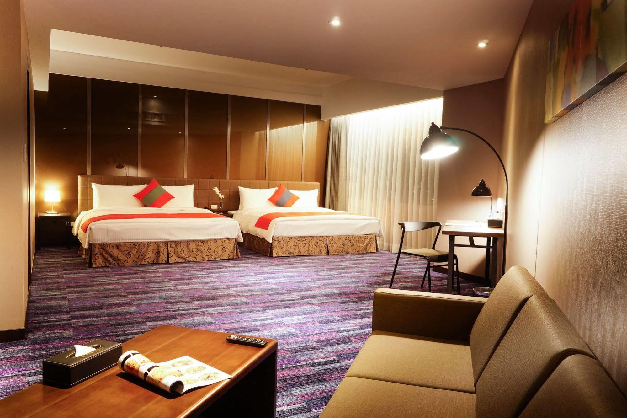 Hoya Resort Hotel Kaohsiung Exterior foto